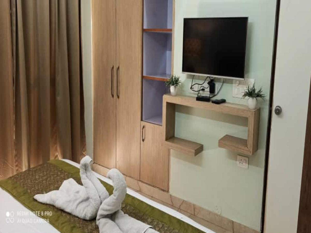 Oyo 74401 Aster Garden Suites Delhi  Exterior photo