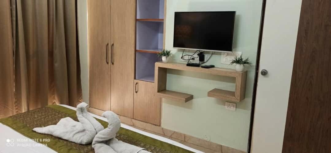 Oyo 74401 Aster Garden Suites Delhi  Exterior photo